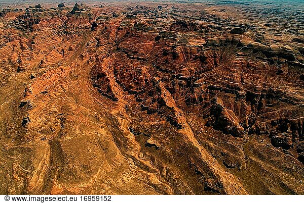 Chinas Dämonenstadt Xinjiang in der Welt