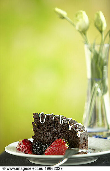 Chocolate cake with berries.