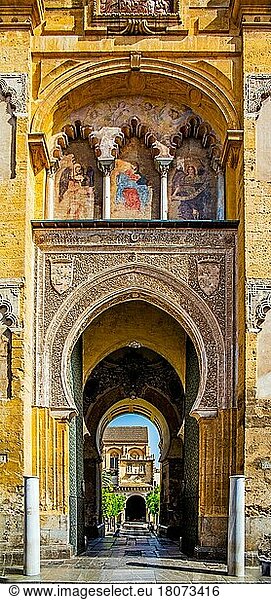 Christlich-maurisches Portals  Mezquita  Cordoba  Cordoba  Andalusien  Spanien  Europa