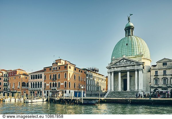 Church of San Simeone Piccolo on waterfront  Venice  Italy