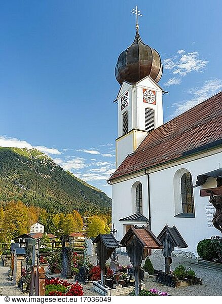 Church St. Johannes der Taeufer (John the Baptist). Village Grainau near Garmisch-Partenkirchen and mount Zugspitze in the Wetterstein mountain range. Europe  Central Europe  Germany.