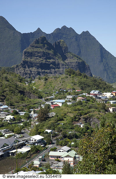 Cilaos im Vulkankessel Cirque de Cilaos  Insel La Reunion  Indischer Ozean