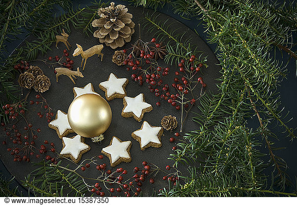 Cinnamon stars between Christmas decoration