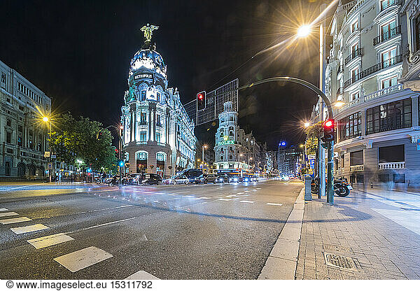 Circulo De Bellas Artes mit Edificio Metropolis an der Gran Via  Madrid  Spanien