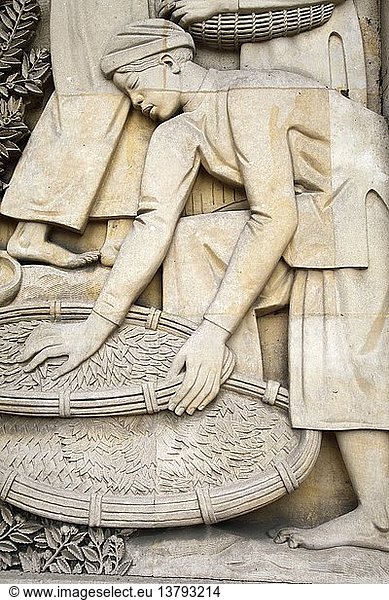 Cite nationale de l´histoire de l´immigration (Museum) Skulptur von Alfred Janniot (Detail)  Paris  Frankreich.