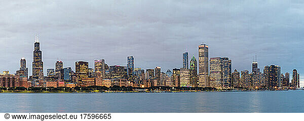 City skyline and Lake Michigan view at dusk  Chicago  USA