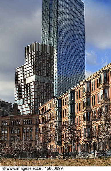 Clarendon-Gebäude und der John Hancock Tower  Clarendon Street  Berkeley Street  Boston  Massachusetts  USA