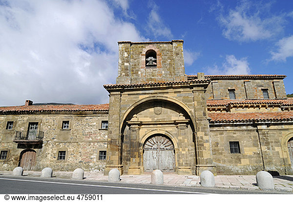 Colegiata de Arbas  Kirche  Arbas del Puerto  Villamanin  Provinz Kastilien Leon  Spanien  Europa