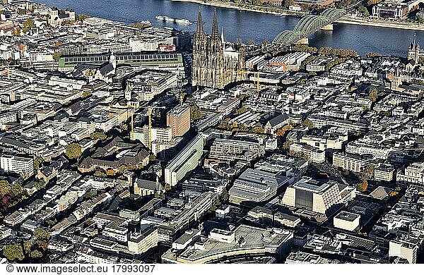 Cologne Cathedral  High Cathedral Church of Cologne  Old Town  Cologne  Rhineland  North Rhine-Westphalia  Germany  Europe