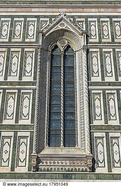 Coloured marble façade at Florence Cathedral  Florence  Tuscany  Italy  Europe