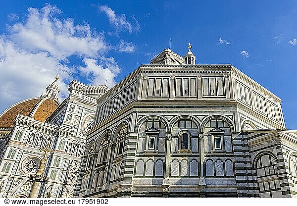 Coloured marble façade at Florence Cathedral  Florence  Tuscany  Italy  Europe