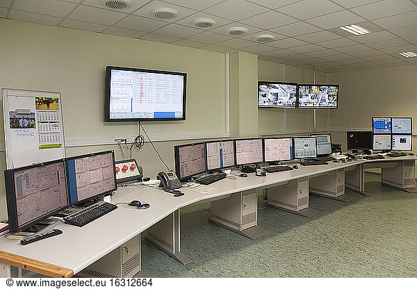 Computer-Kontrollzentrum