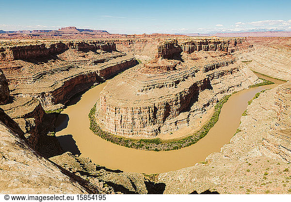 confluence of the green river and the colorado river at canyonlands