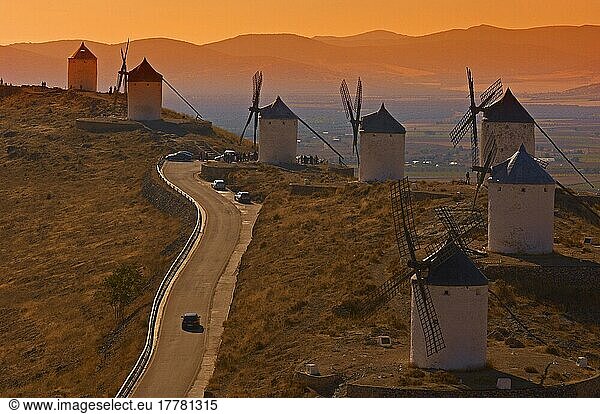 Consuegra  Windmühlen  Provinz Toledo  Route des Don Quijote  Castilla-La Mancha