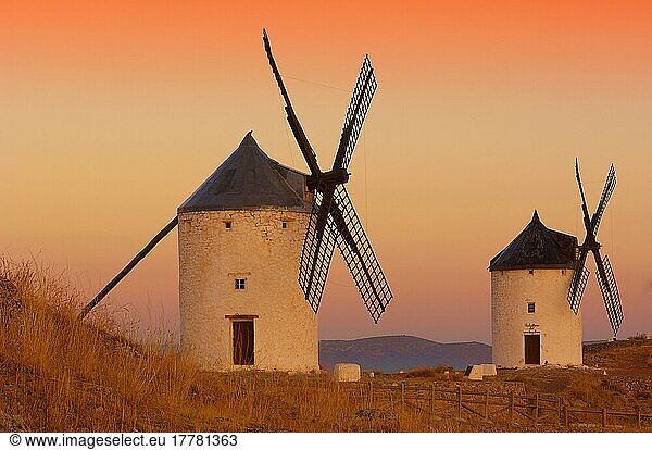 Consuegra  Windmühlen  Provinz Toledo  Route des Don Quijote  Castilla-La Mancha