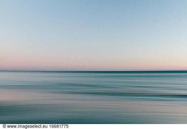 Cool ocean texture horizon line at sunset