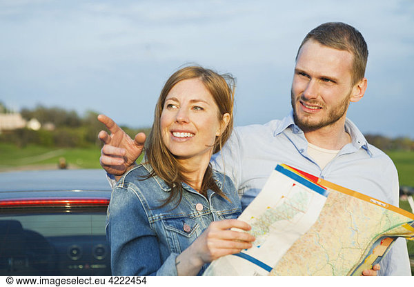 Couple looking at map 4