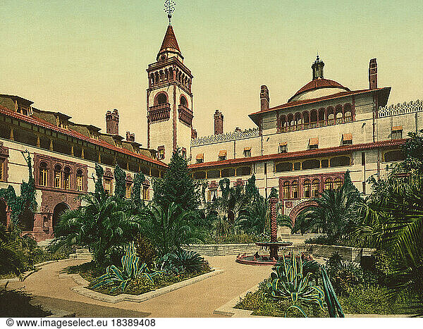 Courtyard  Ponce de Leon Hotel  St. Augustine  Florida  USA  Photochrome Print  Detroit Publishing Company  1898