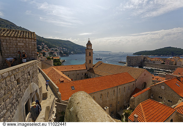 Croatia  Dubrovnik  View from city wall  Island Lokrum and old town
