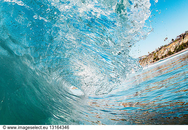 Curving ocean wave  Encinitas  California  USA
