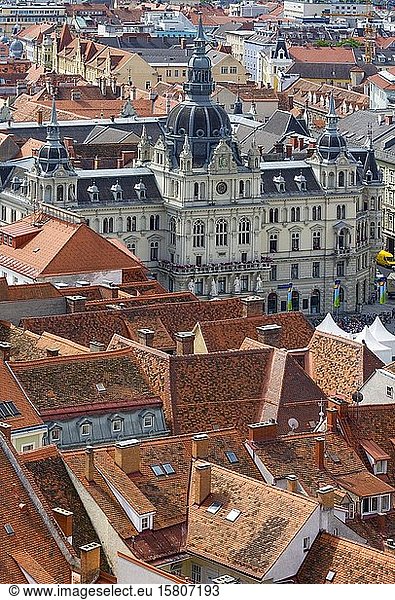 Dächer der Altstadt  Blick vom Schlossberg zum Rathaus  Graz  Steiermark  Österreich  Europa