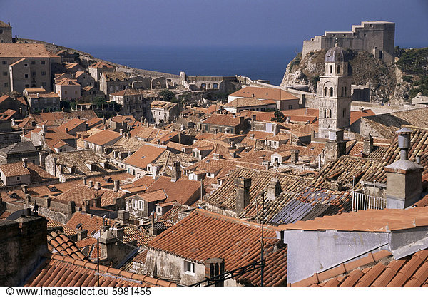 Dächermeer  Altstadt  Dubrovnik  UNESCO Weltkulturerbe  Dalmatien  Kroatien  Europa