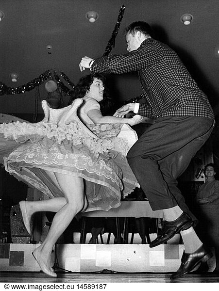 dance  'MÃ¤rzenkeller'  Munich  1954