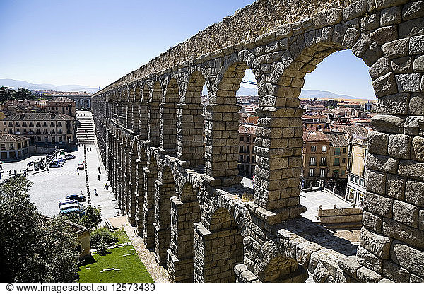 Das Aquädukt von Segovia (Acueducto de Segovia)  Segovia  Spanien  2007. Künstler: Samuel Magal