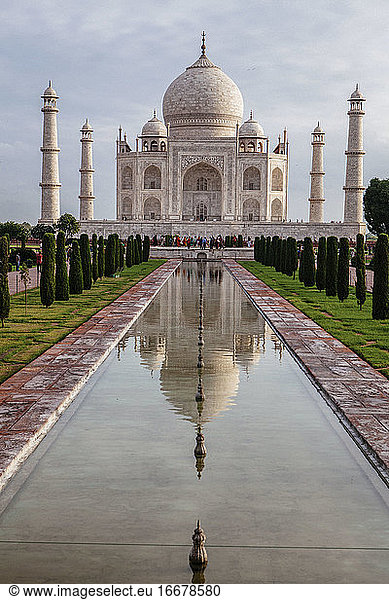 Das berühmte Taj Mahal  eines der sieben Weltwunder.