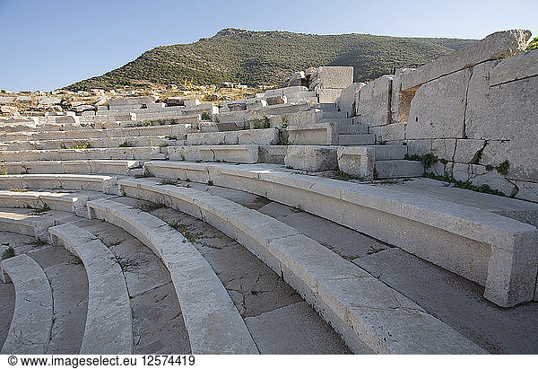 Das Odeon des Asklepeion in Messene  Griechenland. Künstler: Samuel Magal