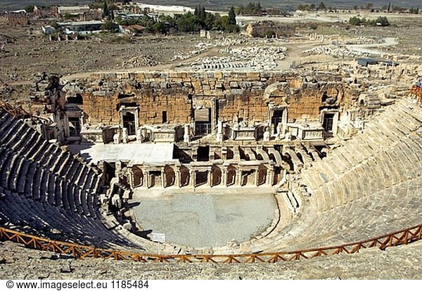 Das römische Theater in den Ruinen von Hierapolis  Türkei