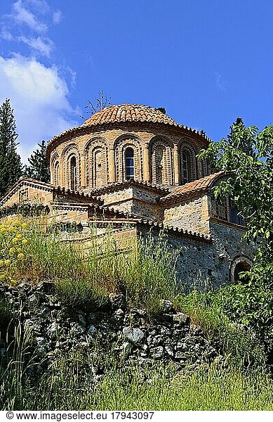 Das Äußere der byzantinischen Kirche des Heiligen Theodoroi. Mystras  Sparta  auf dem Peloponnes  Griechenland. Ein UNESCO-Weltkulturerbe