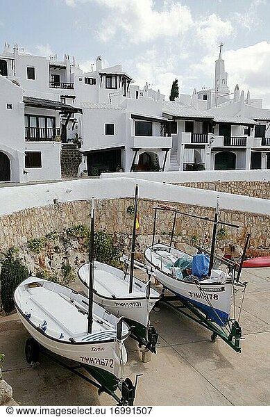 Das weiße Viertel in Binibeca  Menorca. Spanien.