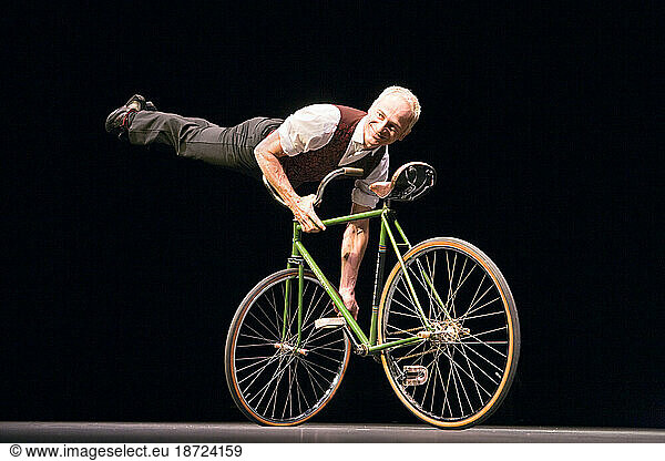 David Dimitri performance