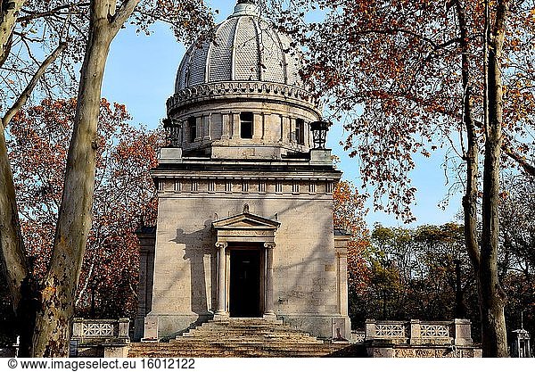 Deak-Mausoleum. Kerepesi-Friedhof  Budapest  Ungarn