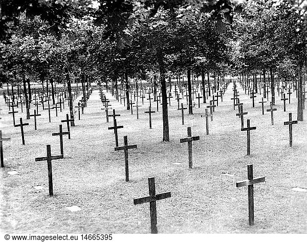 death  cemeteries  German soldier's cemetery near Langemark  Belgium  1940