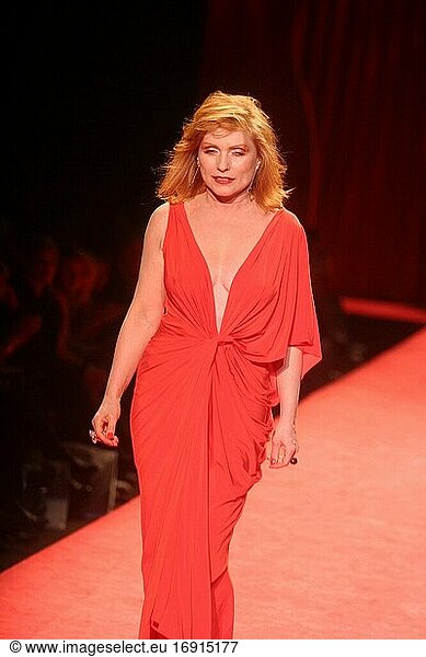 DEBBIE HARRY 2006.THE HEART TRUTH' RED DRESS COLLECTION FASHION SHOW AT BRYANT PARK.Photo By John Barrett/PHOTOlink.net..