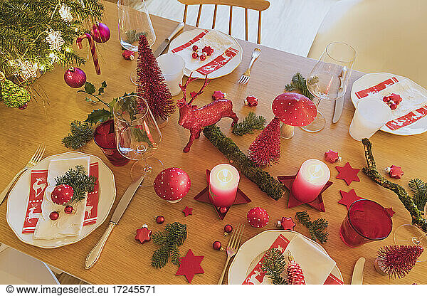 Decorative Christmas table setting