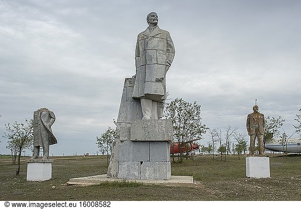 Denkmäler von Wladimir Lenin im Museum des Sozialistischen Realismus. Frumushika Nova  Oblast Odessa  Ukraine  Osteuropa.