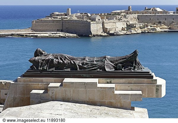 Denkmal für gefallene Soldaten  Victory Bell Kriegsdenkmal  Kriegsdenkmal  Valletta  Malta  Europa