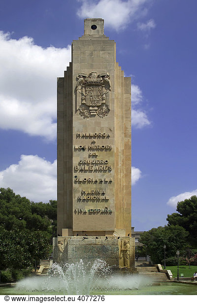 Denkmal Francos für die gefallenen Soldaten des Kreuzers Manacor  Park Sa Feixina  Palma de Mallorca  Mallorca  Balearen  Spanien  Europa