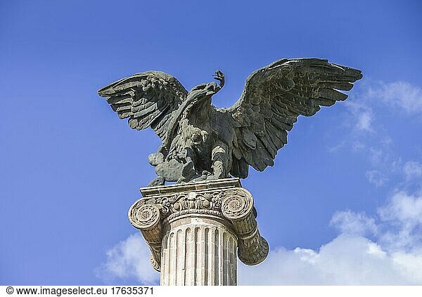 Denkmal  Nationalsymbol  Adler mit Schlange  Plaza de la Patria  Aguascalientes  Mexiko  Mittelamerika