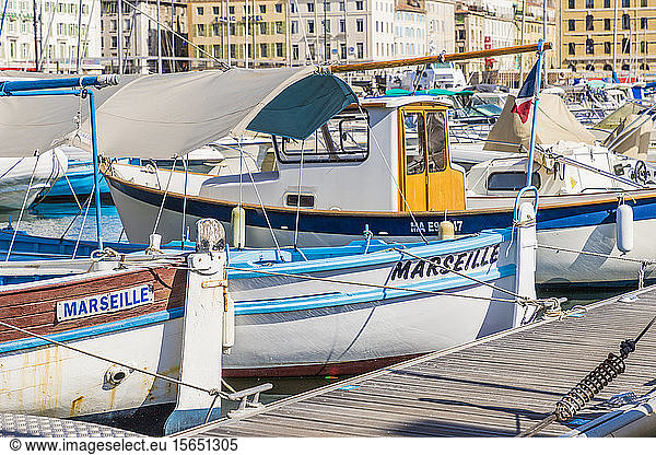 Der alte Hafen von Marseille  Bouches du Rhone  Provence  Frankreich  Mittelmeer