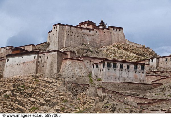Der Dzong (Festung) von Gyantse  Tibet  China  Asien