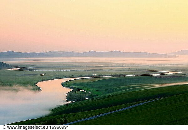 Der Hulunbuir-Prärie-Fluss Chaoyang