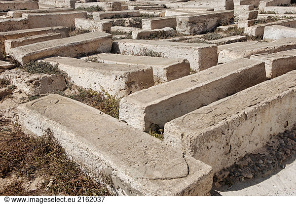 Der jüdische Friedhof. Die Stadt von Essaouira. (historische Stadt von Mogador). Atlantik-Küste. Marokko.