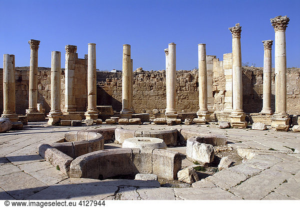 Der Lebensmittelmarkt (Macellum) des antiken Gerasa  dem heutigen Jerash  Jordanien