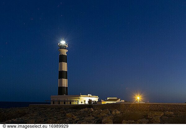 Der Leuchtturm von Cap d'Artrutx (katalanisch: Far d'Artrutx) ist ein aktiver Leuchtturm aus dem 19. Jahrhundert  der sich auf der gleichnamigen Landzunge auf der spanischen Insel Menorca befindet.