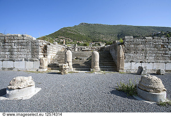 Der Nordpropylon in Messene Griechenland. Künstler: Samuel Magal