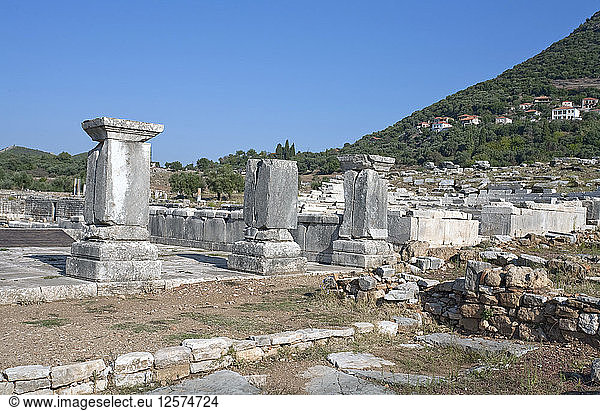 Der Ostpropylon in Messene  Griechenland. Künstler: Samuel Magal